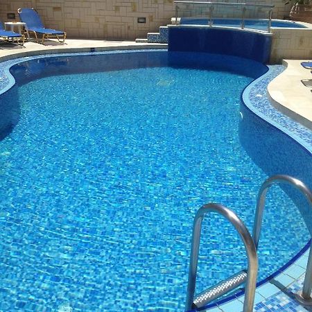 Angelica Studios And Apartments Aγία Μαρίνα Εξωτερικό φωτογραφία