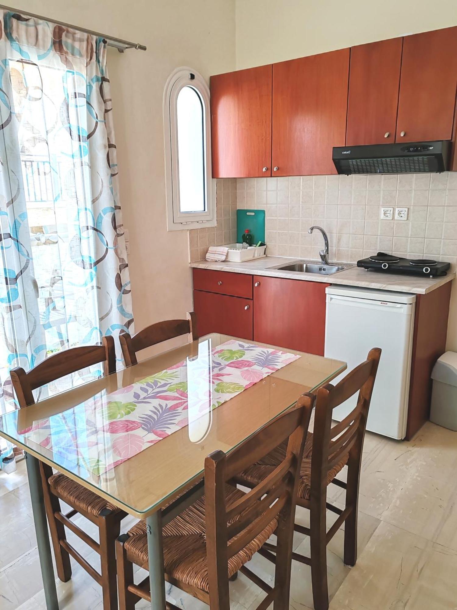 Angelica Studios And Apartments Aγία Μαρίνα Εξωτερικό φωτογραφία