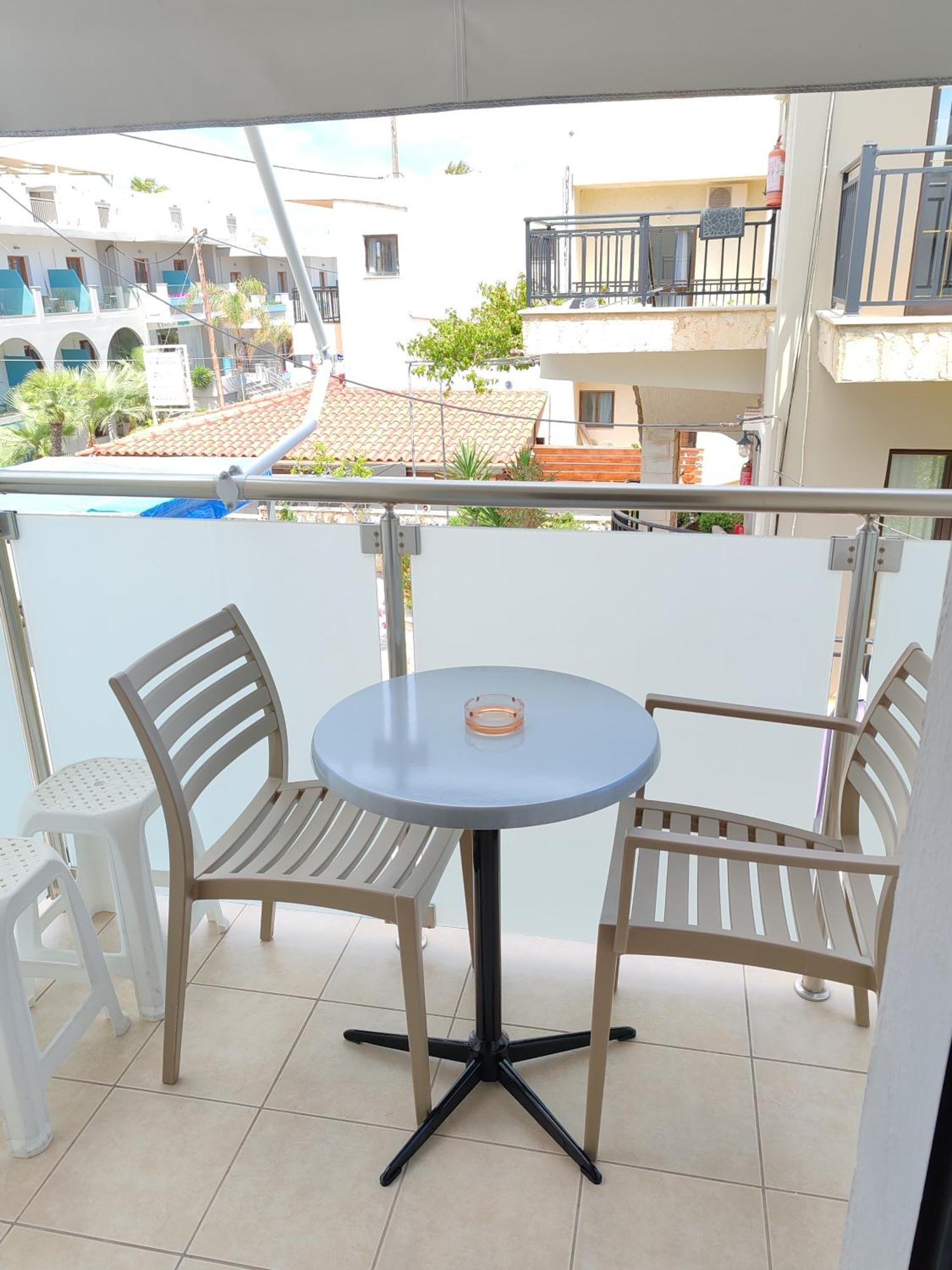 Angelica Studios And Apartments Aγία Μαρίνα Εξωτερικό φωτογραφία